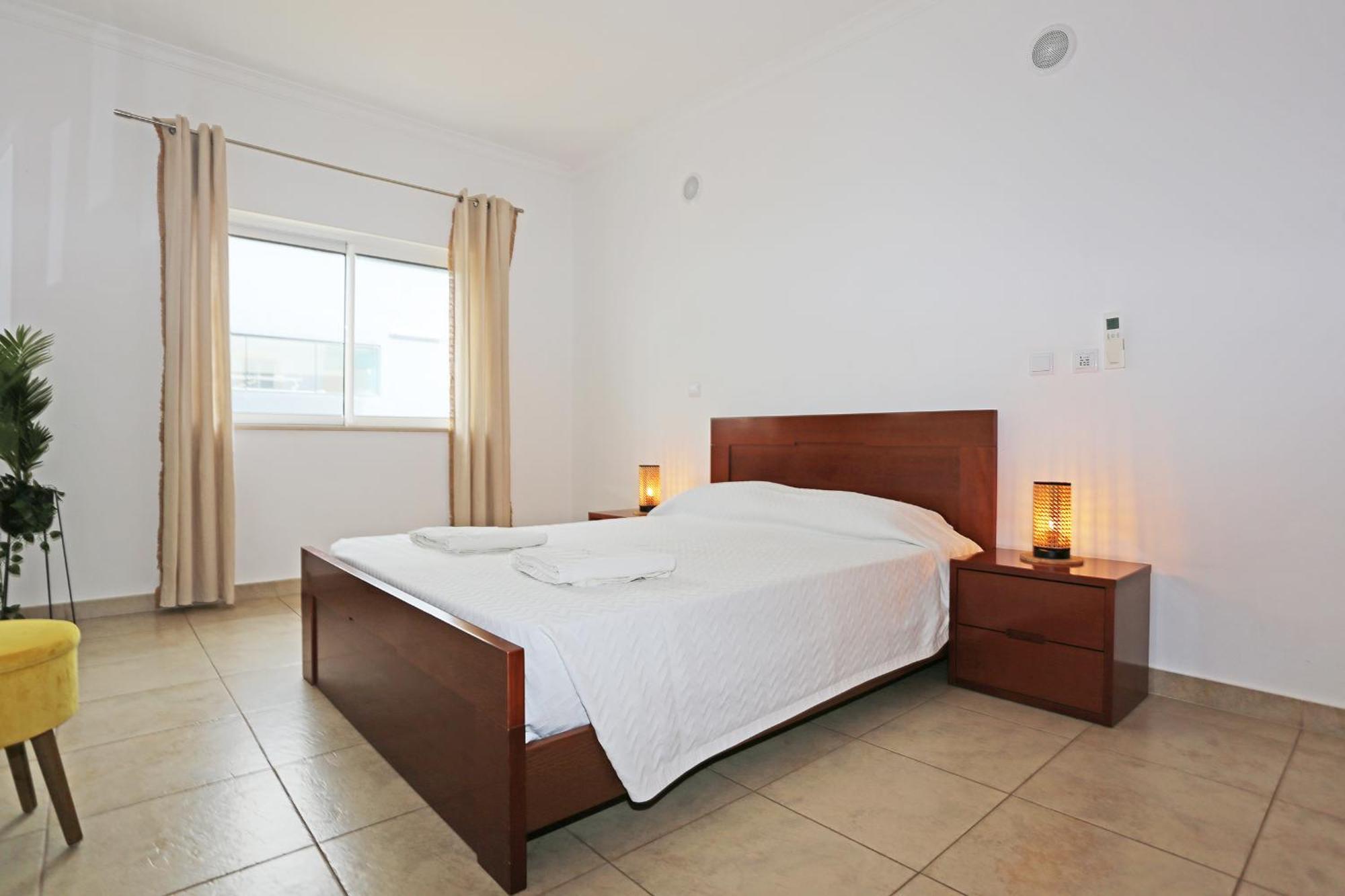A04 - Large Modern 1 Bed Apartment With Pool Lagos Exterior foto